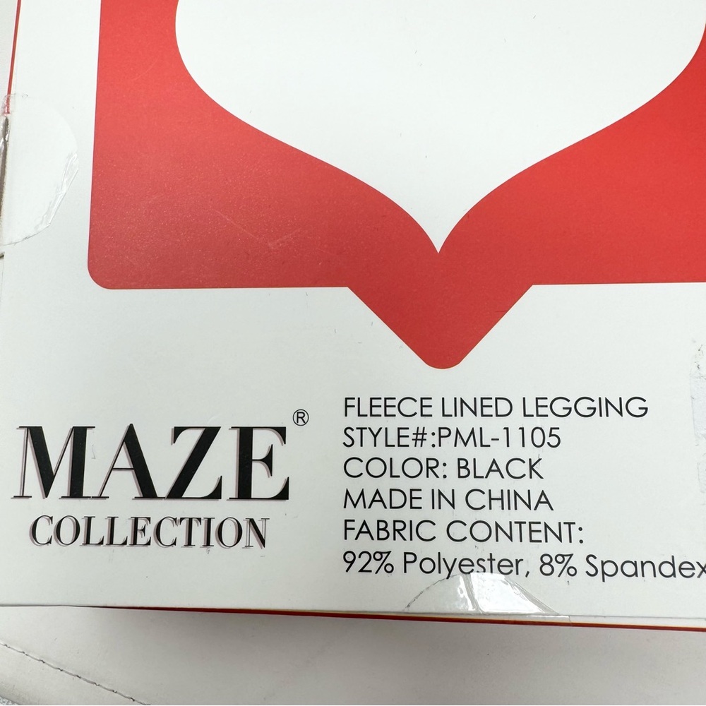 Black Fleece Lined Holiday Design Leggings Maze Collection Large / XL NWT - Picture 3 of 3